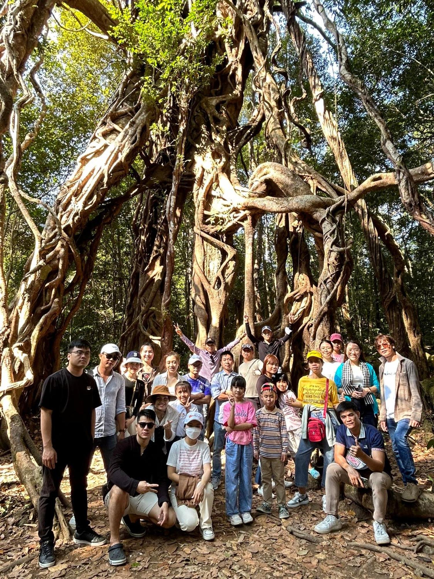 Lava Rock Viet Nam Lodge Anhfly Resort Nam กั๊ตเตียน ภายนอก รูปภาพ