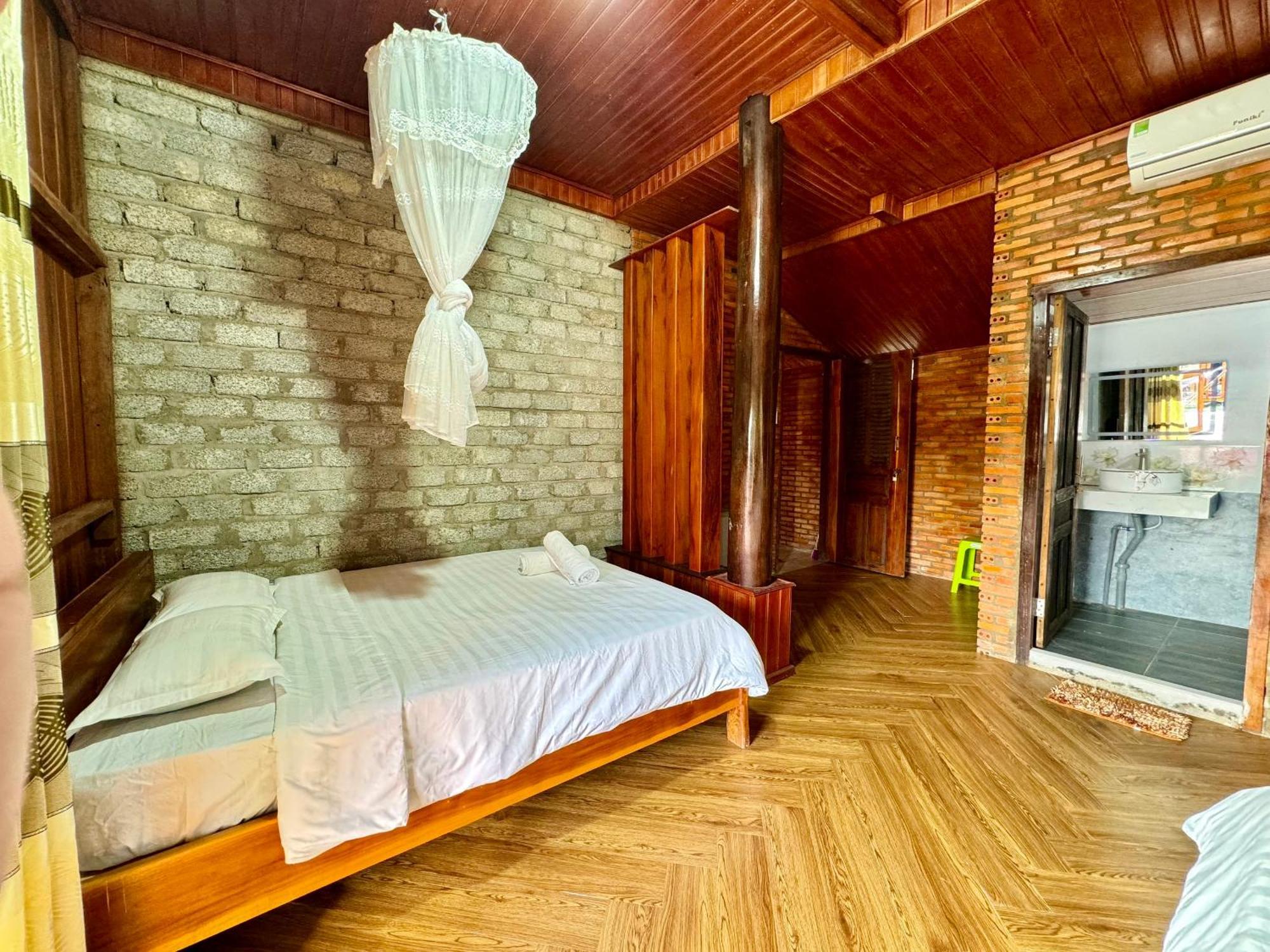 Lava Rock Viet Nam Lodge Anhfly Resort Nam กั๊ตเตียน ภายนอก รูปภาพ