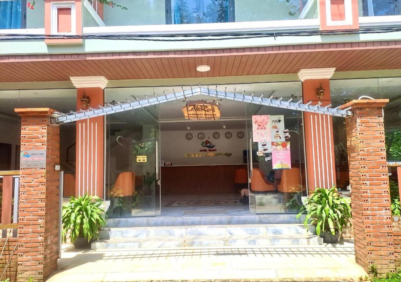 Lava Rock Viet Nam Lodge Anhfly Resort Nam กั๊ตเตียน ภายนอก รูปภาพ