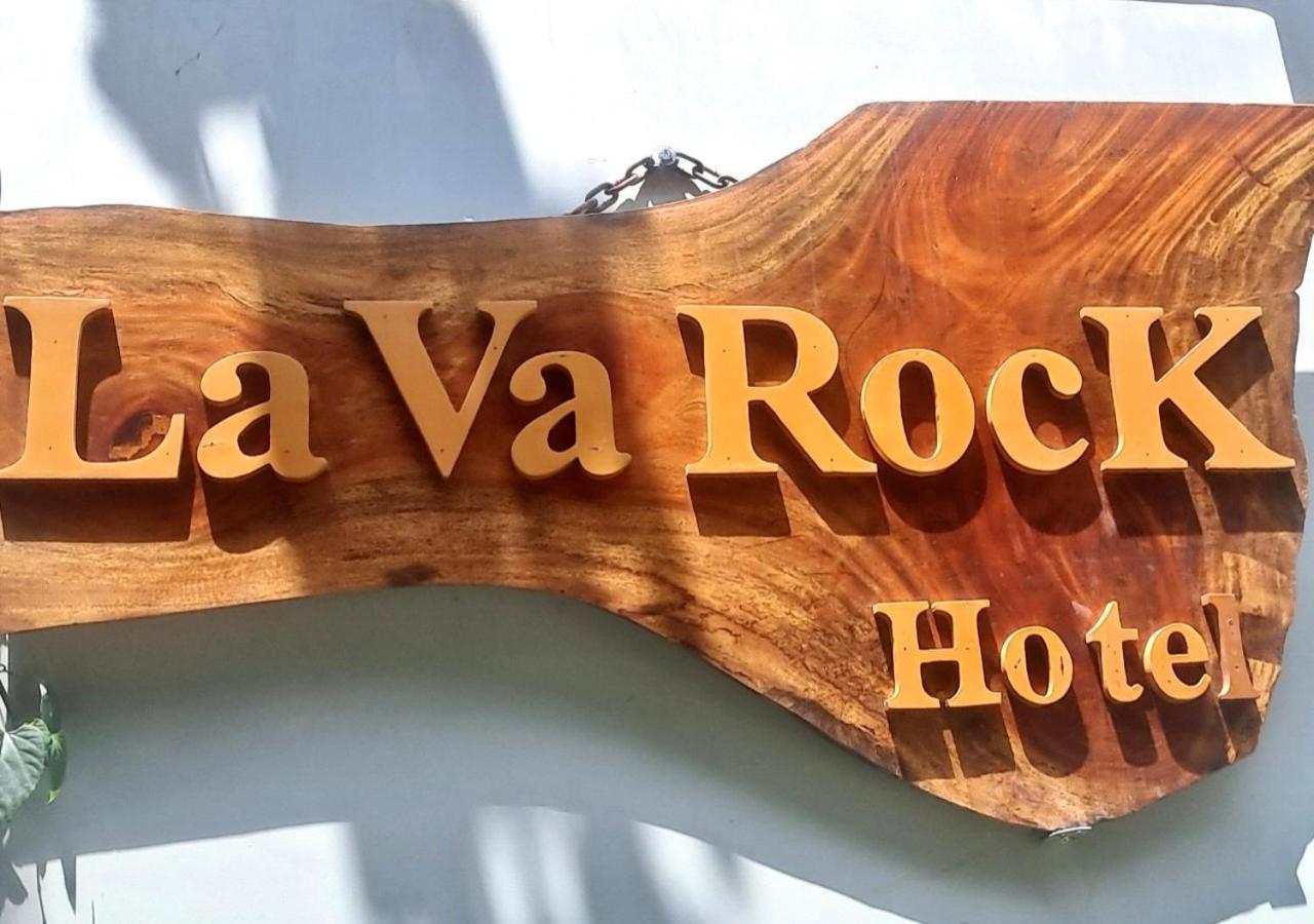 Lava Rock Viet Nam Lodge Anhfly Resort Nam กั๊ตเตียน ภายนอก รูปภาพ