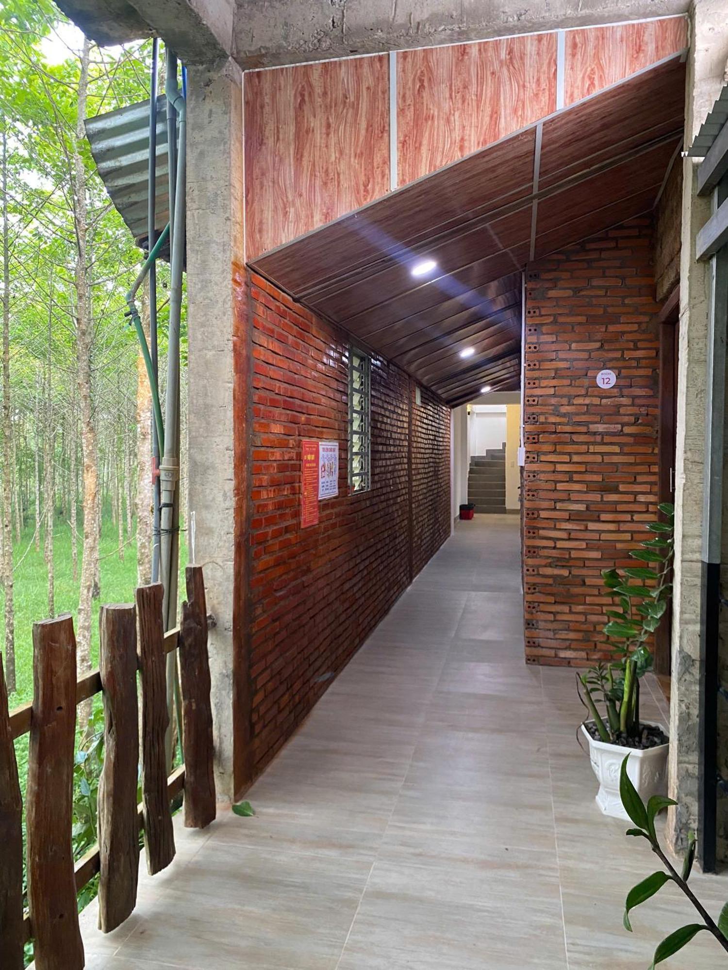 Lava Rock Viet Nam Lodge Anhfly Resort Nam กั๊ตเตียน ภายนอก รูปภาพ